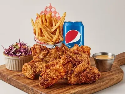 25 MCX + Frites + 3 Sauces + 2 Pepsi