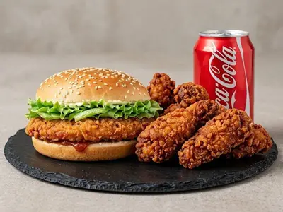Trio #5 — Burger poulet + 6 ailes de poulet + boisson gazeuse